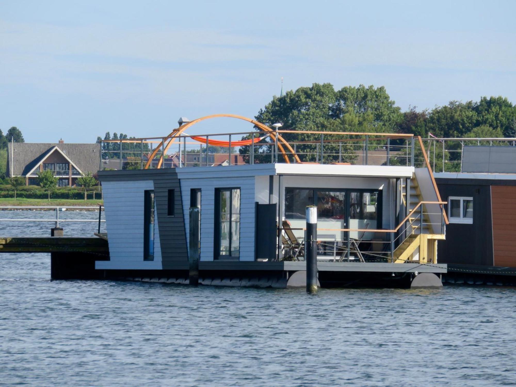 Hotel Hausboot Fehmarn Zewnętrze zdjęcie