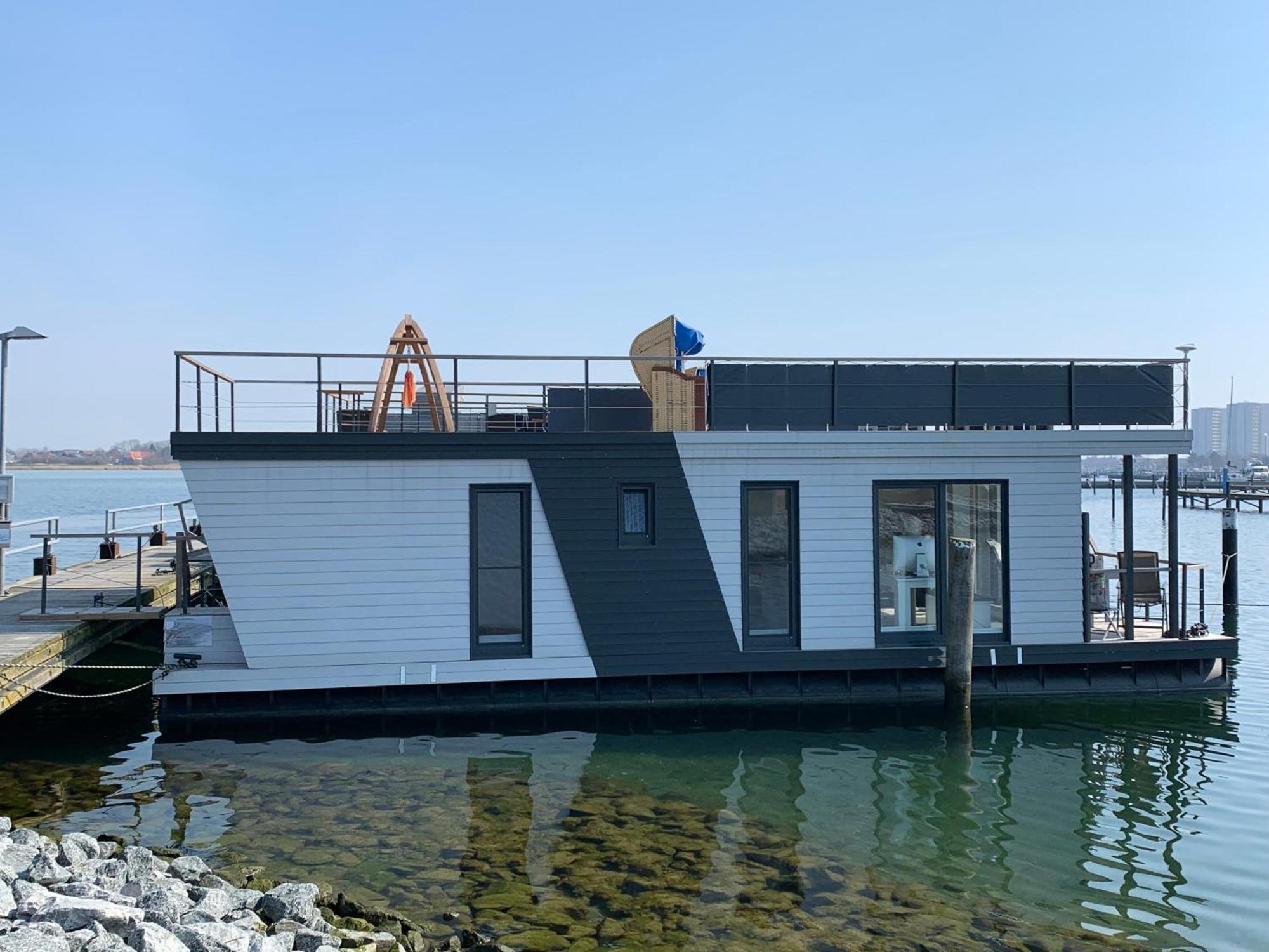 Hotel Hausboot Fehmarn Zewnętrze zdjęcie